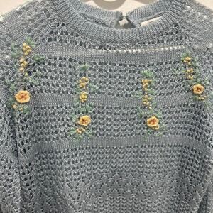 Vintage 70s/80s Blue and Yellow Embroidered Sweater